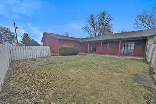 302 Garrett St, Sherrard, IL 61281 - Photo 19