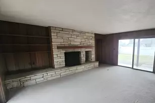 302 Garrett St, Sherrard, IL 61281 - Photo 7