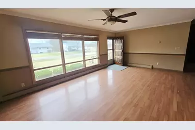 302 Garrett Street, Sherrard, IL 61281 - Photo 3