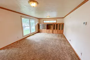 107 S 3rd Ave, Streator, IL 61364 - Photo 3