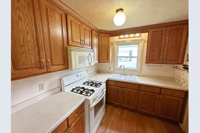 107 S 3rd Avenue, Streator, IL 61364 - Photo 5