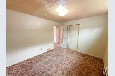 107 S 3rd Avenue, Streator, IL 61364 - Photo 9