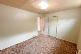 107 S 3rd Ave, Streator, IL 61364 - Photo 9