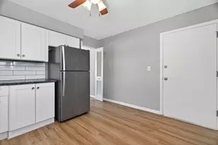 36 S Kensington Ave, La Grange, IL 60525 - Photo 3