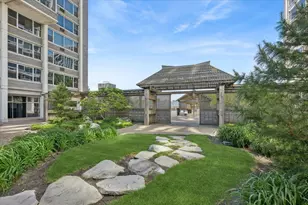 4250 N Marine Dr, Chicago, IL 60613 - Photo 15