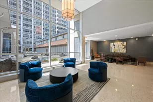 4250 N Marine Dr, Chicago, IL 60613 - Photo 17