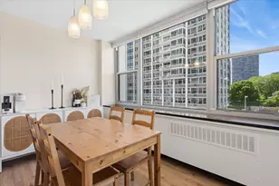 4250 N Marine Dr, Chicago, IL 60613 - Photo 5