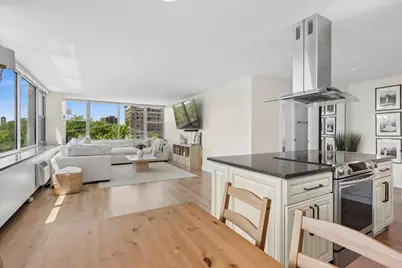 4250 N Marine Drive #435, Chicago, IL 60613 - Photo 3
