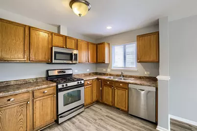 34290 N Barberry Road, Round Lake Beach, IL 60073 - Photo 15