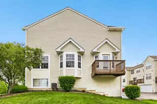 34290 N Barberry Rd, Round Lake Beach, IL 60073 - Photo 3