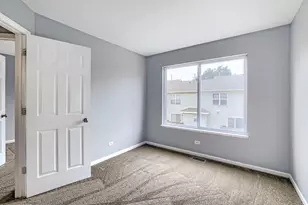 34290 N Barberry Rd, Round Lake Beach, IL 60073 - Photo 23