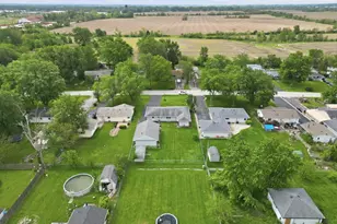 804 W Kent Ave, Crete, IL 60417 - Photo 3