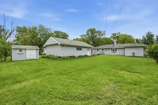 804 W Kent Ave, Crete, IL 60417 - Photo 7