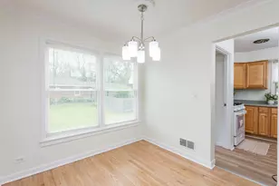 2932 Bethel Blvd, Zion, IL 60099 - Photo 7