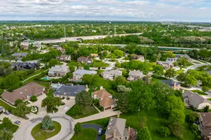 306 Woodview Ct, Oak Brook, IL 60523 - Photo 23