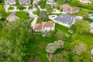 306 Woodview Ct, Oak Brook, IL 60523 - Photo 5