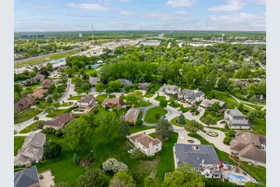 306 Woodview Court, Oak Brook, IL 60523 - Photo 7