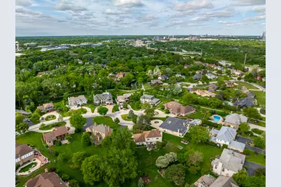 306 Woodview Court, Oak Brook, IL 60523 - Photo 21