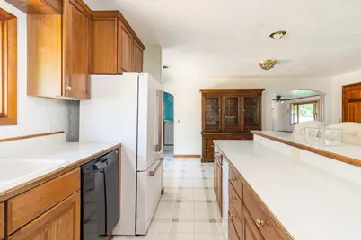 1048 Warren Street, Henry, IL 61537 - Photo 15