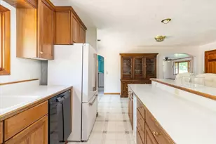 1048 Warren St, Henry, IL 61537 - Photo 15