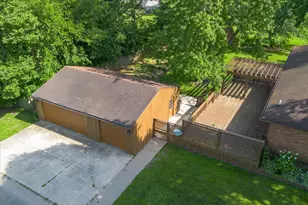1048 Warren St, Henry, IL 61537 - Photo 7