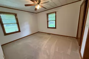 1048 Warren St, Henry, IL 61537 - Photo 17