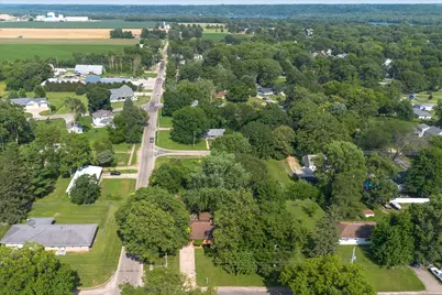 1048 Warren Street, Henry, IL 61537 - Photo 33