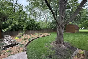 1048 Warren St, Henry, IL 61537 - Photo 25