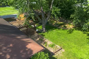 1048 Warren St, Henry, IL 61537 - Photo 23