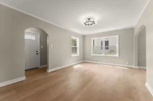 305 S Fair St, Champaign, IL 61821 - Photo 5