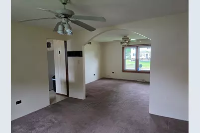 811 Jackson Street, Prophetstown, IL 61277 - Photo 3