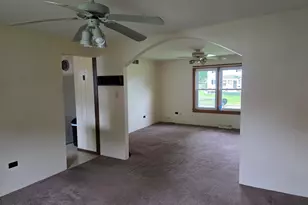 811 Jackson St, Prophetstown, IL 61277 - Photo 3