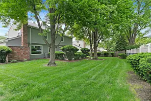 209 Briarheath Ln, Naperville, IL 60565 - Photo 25