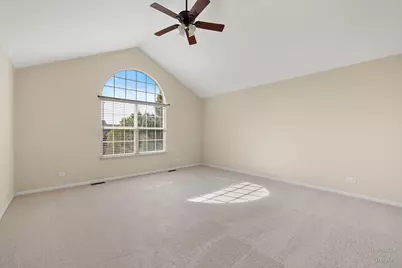 113 Valencia Parkway, Gilberts, IL 60136 - Photo 15