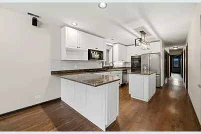 619 N Racine Avenue #1, Chicago, IL 60642 - Photo 15