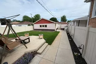 3650 W 81st Pl, Chicago, IL 60652 - Photo 23