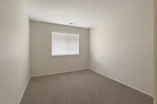 355 Lambert Dr, Schaumburg, IL 60193 - Photo 11