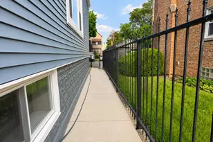 4552 S California Ave, Chicago, IL 60632 - Photo 23
