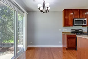 656 Hawley Dr, Oswego, IL 60543 - Photo 9