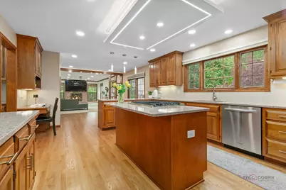 2872 Whispering Oaks Court, Buffalo Grove, IL 60089 - Photo 13
