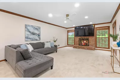 2872 Whispering Oaks Court, Buffalo Grove, IL 60089 - Photo 7
