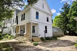 910 N State St, Belvidere, IL 61008 - Photo 3