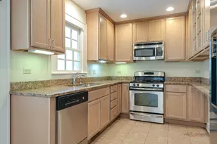 430 N Sheridan Rd, Waukegan, IL 60085 - Photo 17