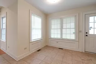 430 N Sheridan Rd, Waukegan, IL 60085 - Photo 23