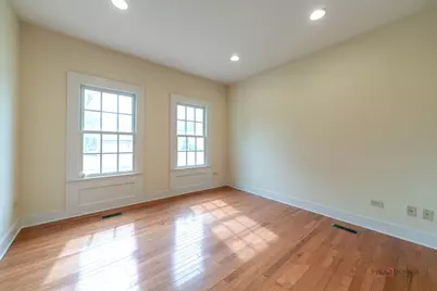 430 N Sheridan Road, Waukegan, IL 60085 - Photo 9