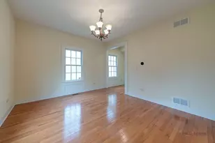 430 N Sheridan Rd, Waukegan, IL 60085 - Photo 11