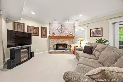 1028 Crestwood Circle, Saint Charles, IL 60175 - Photo 29