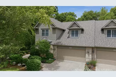 1028 Crestwood Circle, Saint Charles, IL 60175 - Photo 3
