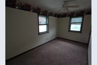 2203 20th Avenue, Sterling, IL 61081 - Photo 7