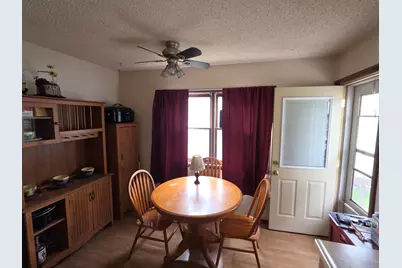2203 20th Avenue, Sterling, IL 61081 - Photo 3